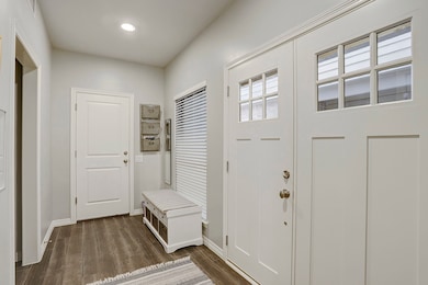 Large entryway, Welcome Home!