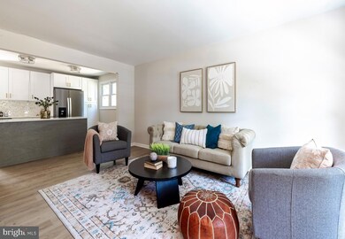 2407 S Cuthbert Dr, Lindenwold, NJ 08021 - photo 2