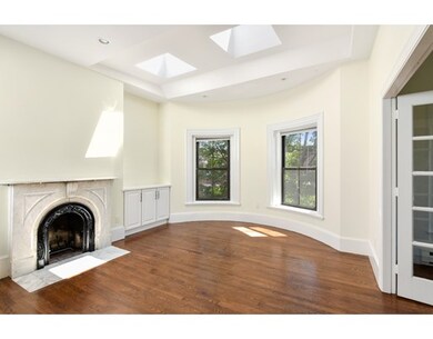 94 Pembroke St unit 4, Boston, MA 02118 - photo 2
