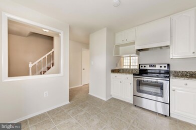 2885 Madeira Ct, Woodbridge, VA 22192 - photo 7