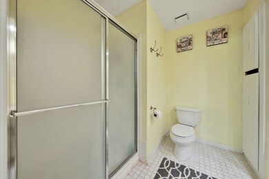 42 S White Pebble Ct, Spring, TX 77380 - photo 7