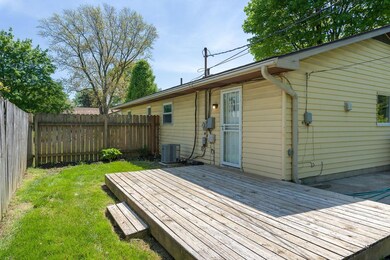 Deck, Fenced Rear Yard