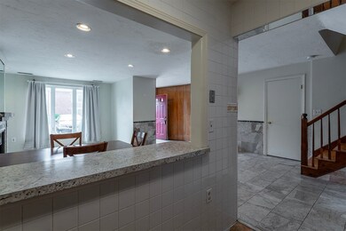 158 Quincy Shore Dr unit 81, Quincy, MA 02171 - photo 5