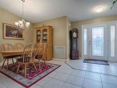 DINING AREA OR A SITTING AREA, EITHER WAY, GREAT OPTIONS FOR THIS SPACE