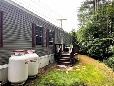 Very private river view yard