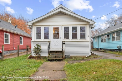 721 Clark St, Lansing, MI 48906 - photo 2