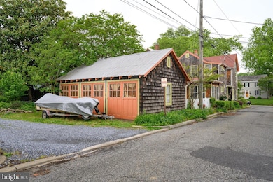 213 N Queen St, Chestertown, MD 21620 - photo 2