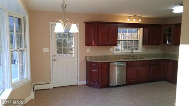 16510 Abbey Dr, Bowie, MD 20715 - photo 5