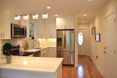 86 Wren Terrace unit B, Quincy, MA 02169 - photo 3