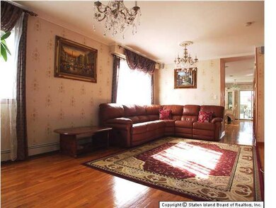 646 Seaview Ave, Staten Island, NY 10305 - photo 5
