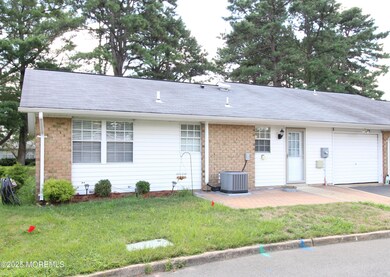 61A Cambridge Cir unit B, Manchester, NJ 08759 - photo 2