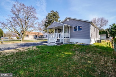 13211 Powderdale Ave, Middle River, MD 21220 - photo 6