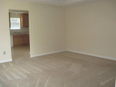 211 Haverhill Cir, Warner Robins, GA 31088 - photo 6