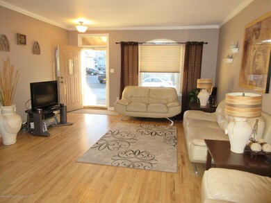 11 Crabtree Ave, Staten Island, NY 10309 - photo 2