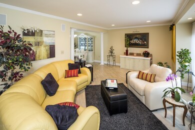 07_Living Room