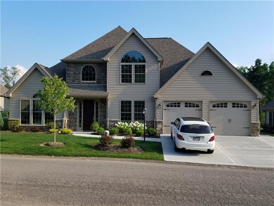 Low maintenance living at Stonebridge Commons! Let