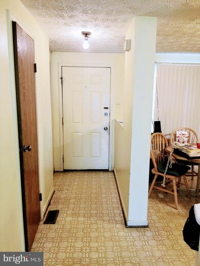 11302 Kettering Ln, Upper Marlboro, MD 20774 - photo 2