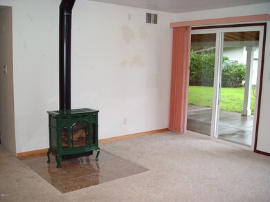 Gas stove in Liv Rm