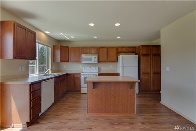 1401 Riddell Ave NE, Orting, WA 98360 - photo 3