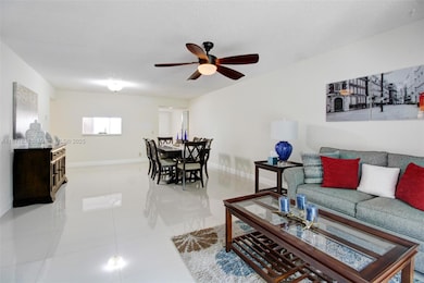 1110 SW 125th Ave unit 408M, Pembroke Pines, FL 33027 - photo 5