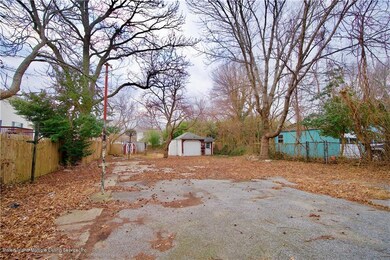 298 Harbor Rd, Staten Island, NY 10303 - photo 4