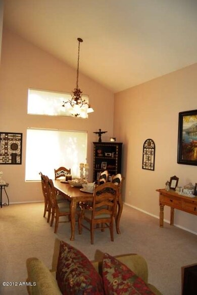 Dining area (2)