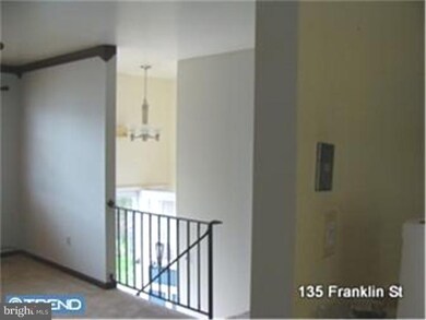 135 Franklin St, Swedesboro, NJ 08085 - photo 5
