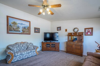 002-3174CrestViewDrSC002