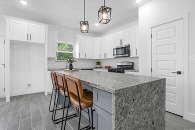 780 Enterprise St, Houston, TX 77088 - photo 7