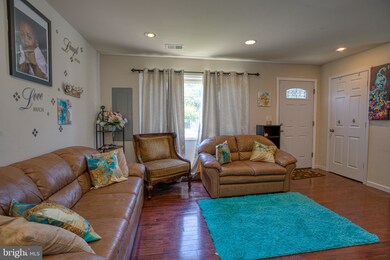 2123 Columbia Place, Hyattsville, MD 20785 - photo 5