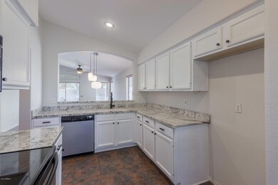 Kitchen (3)-SMALL