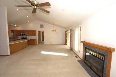 126 Briarbrook Dr, Carl Junction, MO 64834 - photo 4