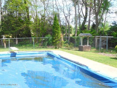 211 Lone Oak Dr, Shepherdsville, KY 40165 - photo 5