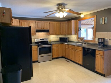 1164 Dunhamtown Brimfield Rd, Brimfield, MA 01010 - photo 4