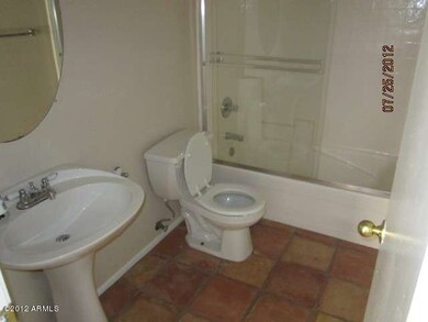 HALLBATH
