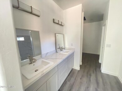 121 W Owens St, Show Low, AZ 85901 - photo 6