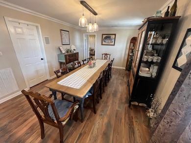 201 Beechview Dr, Clifton, TN 38425 - photo 5