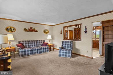 380 Snyder Rd, Reading, PA 19605 - photo 3