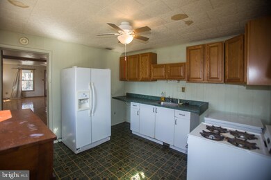 516 9th St, Laurel, MD 20707 - photo 5