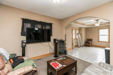 2012 C St SW, Cedar Rapids, IA 52404 - photo 3