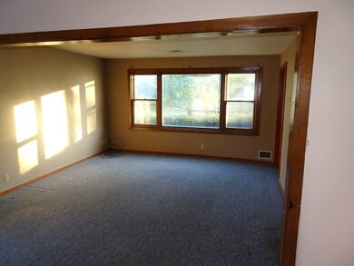 5138 Irish Ln, Fitchburg, WI 53711 - photo 4