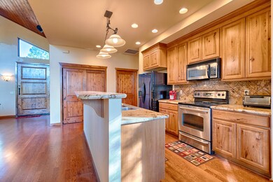 Stone_Crop-Paxman_Photography-8