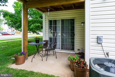 46998 Courtyard Square unit 46998, Sterling, VA 20164 - photo 5