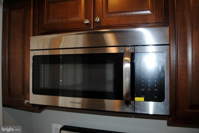 6512 Belle Vista Ave, Baltimore, MD 21206 - photo 7