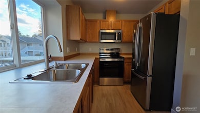 12432 SE 272nd Place unit 202, Kent, WA 98030 - photo 7