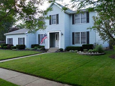 892 Thomas Fox Dr W, North Tonawanda, NY 14120 - photo 2