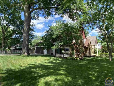 3424 SW Avalon Ln, Topeka, KS 66604 - photo 4