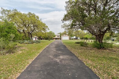 25420 Cove Dr, Spicewood, TX 78669 - photo 4