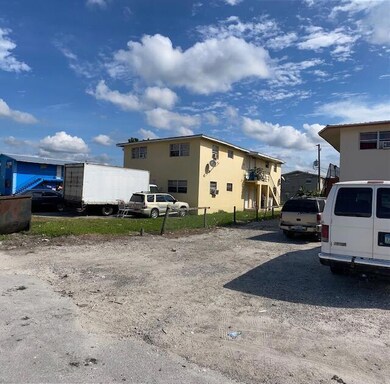 693 SW 5th St unit 1, Belle Glade, FL 33430 - photo 2