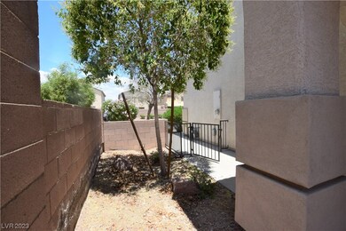 COOL COURTYARD